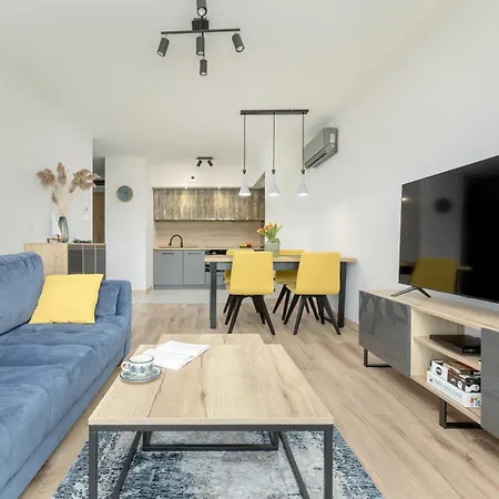 Sea View & 10d10 Apartment